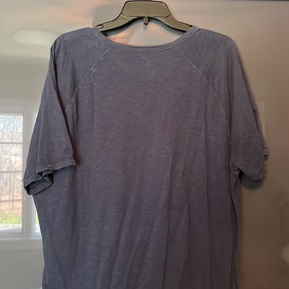 American Eagle Shirt - Picture 2 of 2